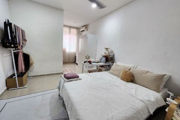 FOR SALE ‼️  [EXTENDED + RENOVATED] Single Storey Bungalow Desa Pinggiran Putra Kajang