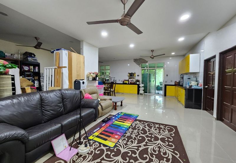 FOR SALE ‼️  [EXTENDED + RENOVATED] Single Storey Bungalow Desa Pinggiran Putra Kajang