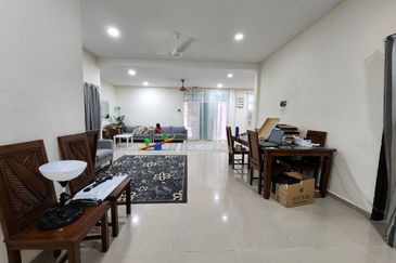 FOR SALE ‼️  [EXTENDED + RENOVATED] Single Storey Bungalow Desa Pinggiran Putra Kajang