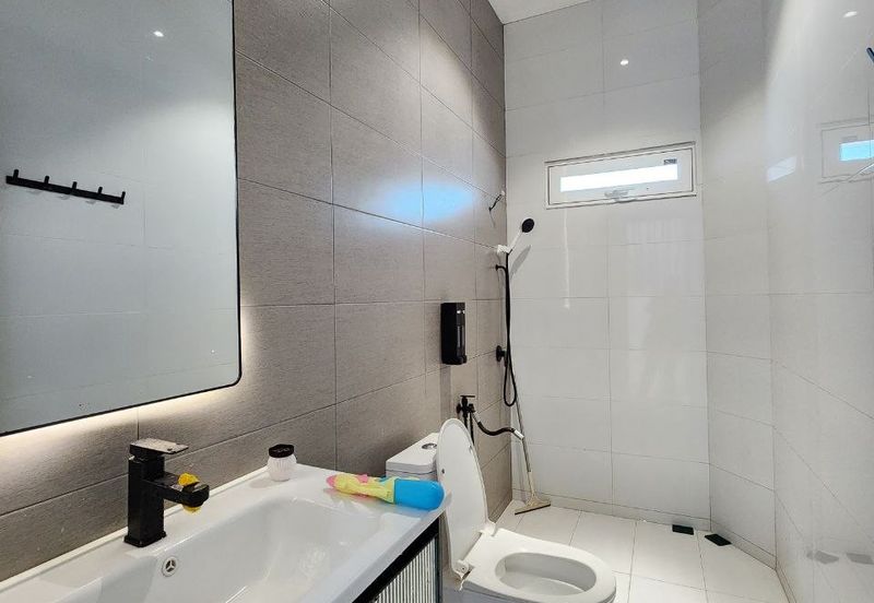 FOR SALE ‼️    [MODERN CONCEPT] Double Storey Bungalow @ Persiaran Puncak Mekar, Sungai Merab