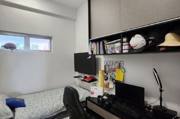 For Sale! [GROUND UNIT] RENOVATED Townhouse Casa Bluebell Cybersouth FULLY RENOVATED 🔥 RUMAH PALING CANTIK 🔥