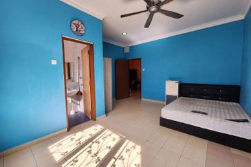 TURUN HARGA RM1.08M ➡️ RM998,800  For sale! [RENOVATED] Freehold Double Storey Semi-D Taman Kajang Impian Seksyen 7 Bandar Baru Bangi