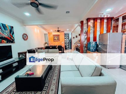 FOR SALE! [RENOVATED] 2.5 Storey Superlink Sering Ukay, Ampang, Selangor, Ampang