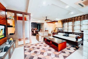 FOR SALE! END LOT, Double Storey Taman Bukit Indah Fasa 2, Ampang