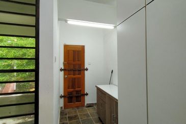 Hijau Apartment (Ukay Heights)