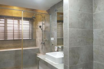 Hijau Apartment (Ukay Heights)