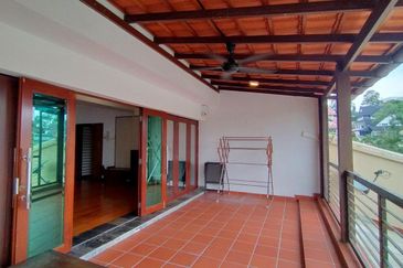 Hijau Apartment (Ukay Heights)