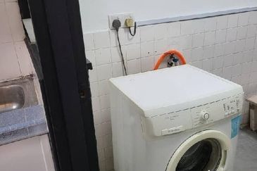 De Tropicana Condominium