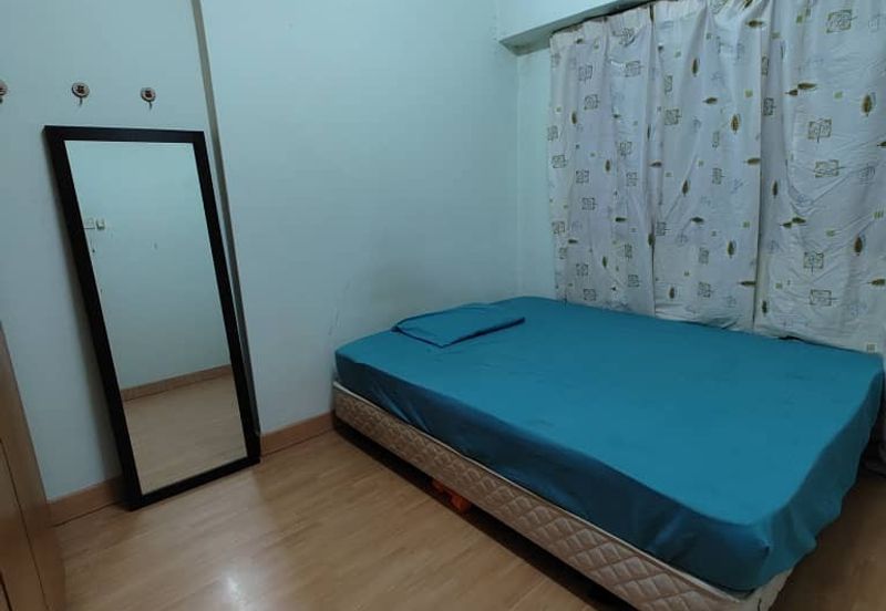 Anjung Hijau (Greenfield Apartment)