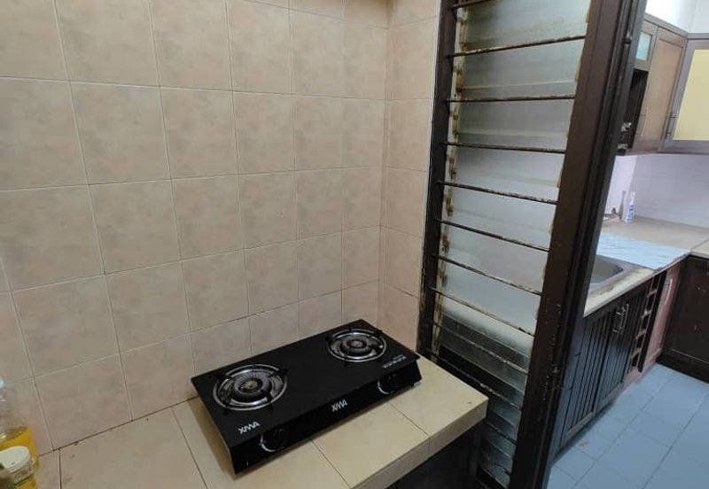 Anjung Hijau (Greenfield Apartment)