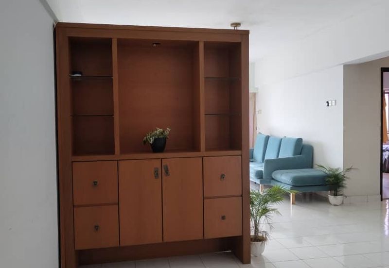 Anjung Hijau (Greenfield Apartment)