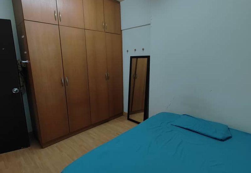 Anjung Hijau (Greenfield Apartment)