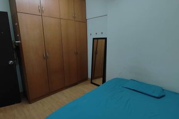 Anjung Hijau (Greenfield Apartment)