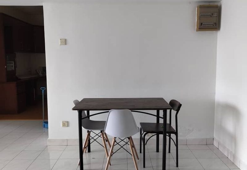 Anjung Hijau (Greenfield Apartment)