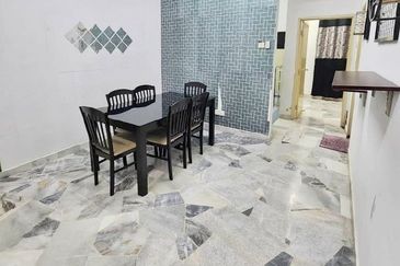 Bandar Tun Hussein Onn