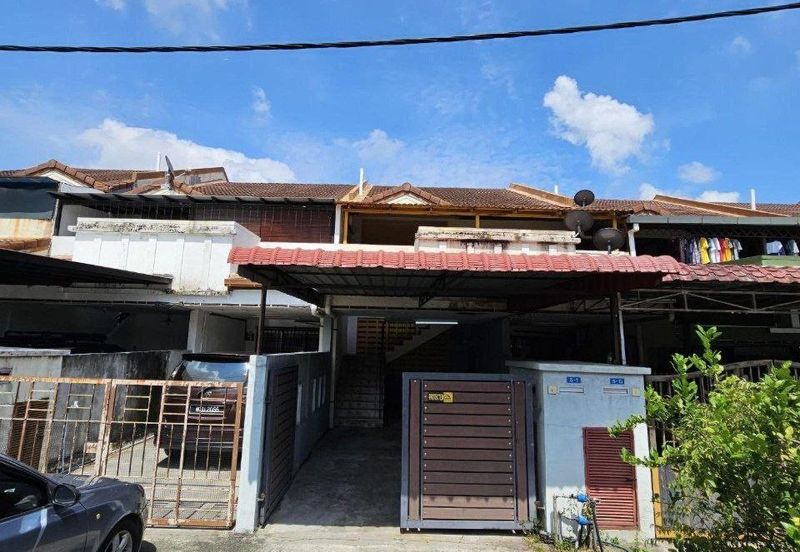 WTS Townhouse Bandar Seri Putra