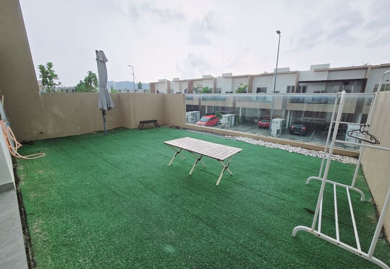 Casa Bluebell @ Cybersouth