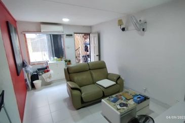 Flat Pandan Jaya Blok L13