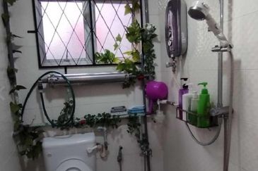 Flat Pandan Jaya Blok L13