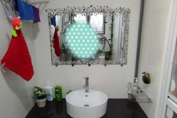 Flat Pandan Jaya Blok L13