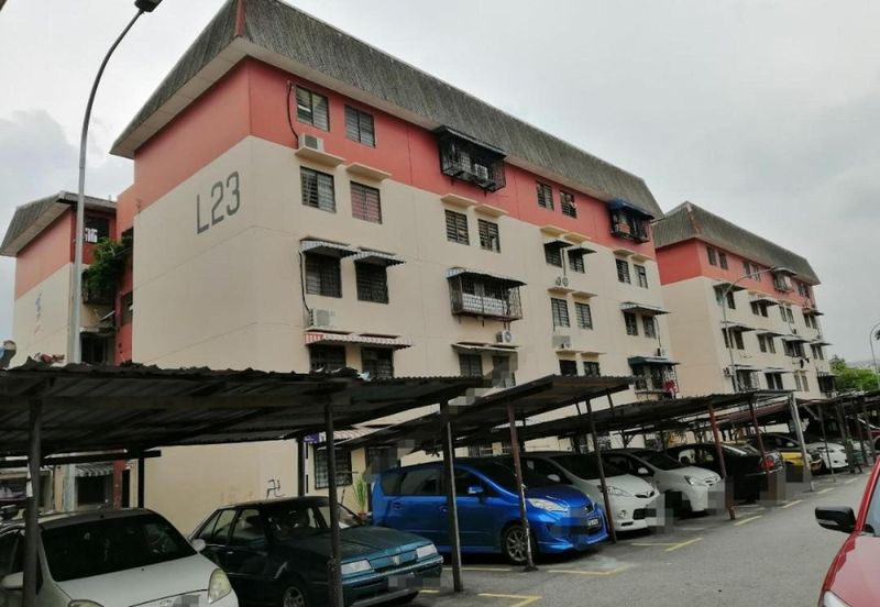 Flat Pandan Jaya Blok L13