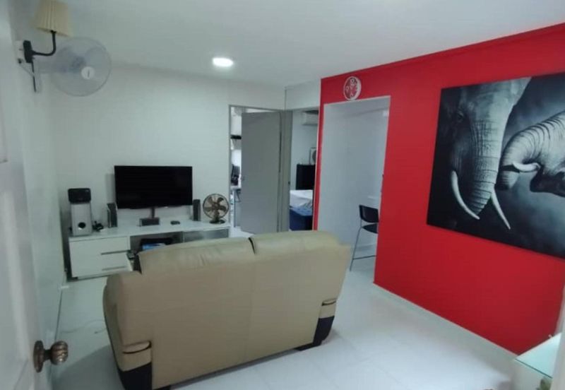 Flat Pandan Jaya Blok L13