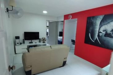 Flat Pandan Jaya Blok L13