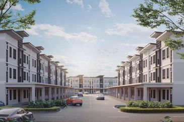 Jenderam Hilir 3 storey townhouse near Putrajaya and Bangi with good price and unit 24 x 45 ft