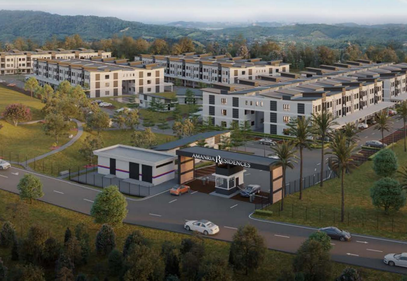 Jenderam Hilir 3 storey townhouse near Putrajaya and Bangi with good price and unit 24 x 45 ft