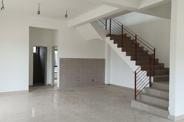 Semi-D 2 Storey near Sepang berdekatan masjid Taman Salak Mulia , AEON Nilai dan KLIA dan dengan suasana tenang