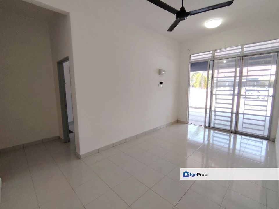 Morib Banting Rumah Teres Tanah Luas, Selangor, Banting