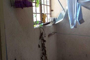 Puchong Utama Court 2