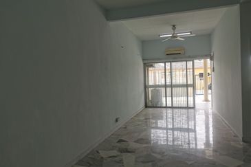 Taman Kinrara Seksyen 1