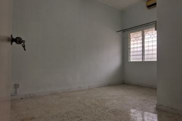 Taman Kinrara Seksyen 1