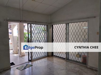 BK2 (1 1/2 stry) Well Maintain Unit FOR SALE , Selangor, Bandar Kinrara Puchong
