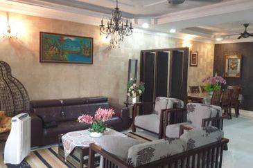 2.5sty superlink Damai Utama Bandar Kinrara Facing