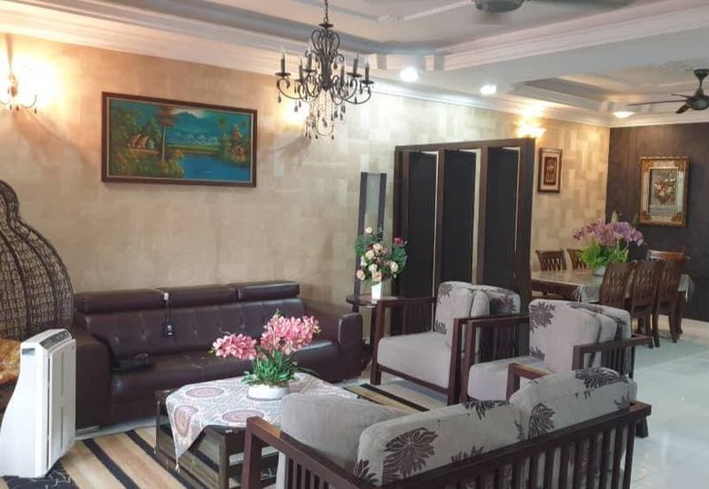 2.5sty superlink Damai Utama Bandar Kinrara Facing