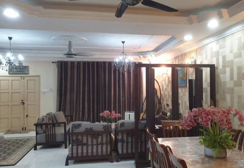 2.5sty superlink Damai Utama Bandar Kinrara Facing