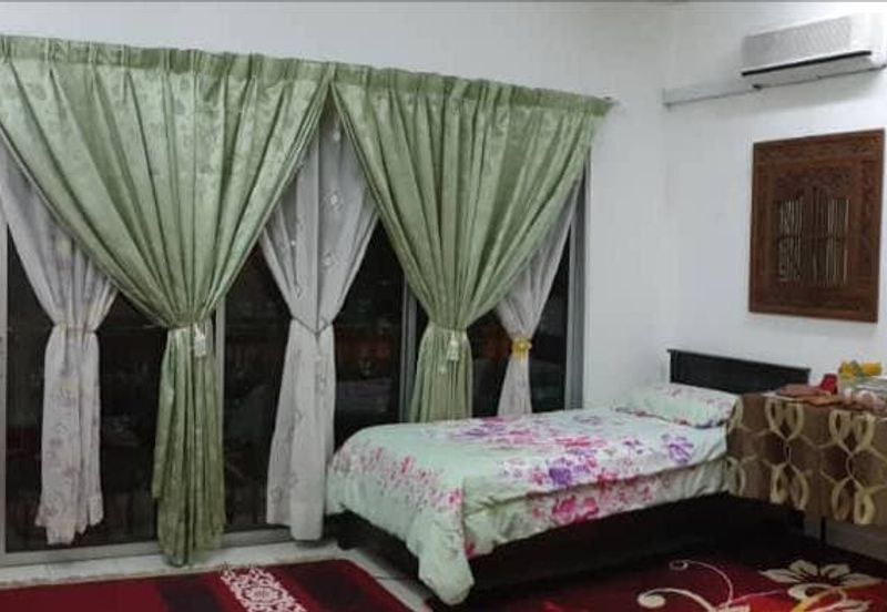 2.5sty superlink Damai Utama Bandar Kinrara Facing