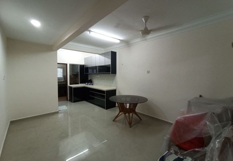 2 sty Lestari Putra Seri Kembangan Non Bumi, End L