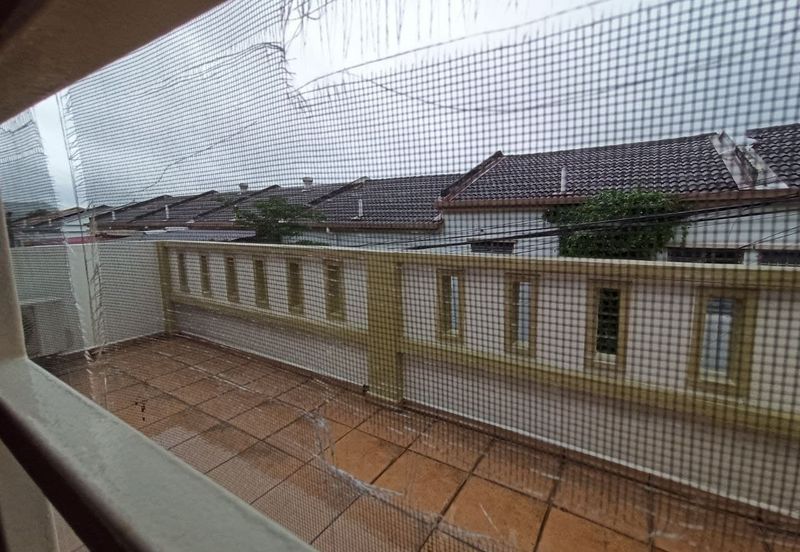 2 sty Lestari Putra Seri Kembangan Non Bumi, End L