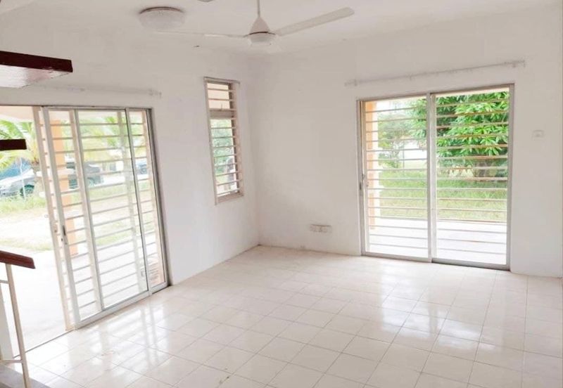 2sty Putra Perdana Puchong Corner, Non Bumi, Tanah