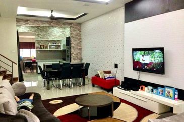 2 sty 16 Sierra Puchong Cantik, Full Reno, Extend 