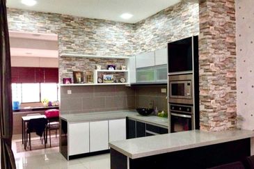 2 sty 16 Sierra Puchong Cantik, Full Reno, Extend 