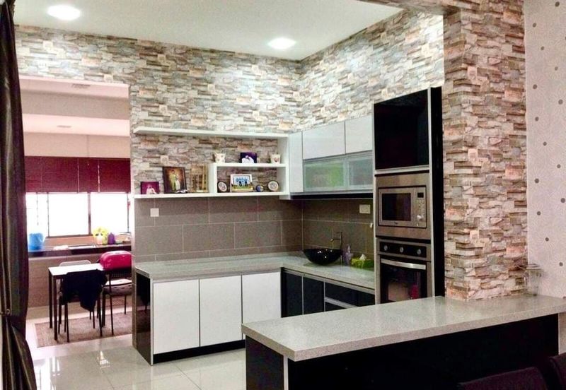 2 sty 16 Sierra Puchong Cantik, Full Reno, Extend 