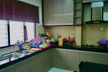 2 sty 16 Sierra Puchong Cantik, Full Reno, Extend 