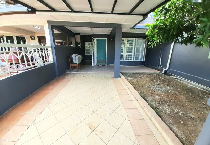 1.5 sty Bandar Kinrara Puchong Freehold, Cantik, E