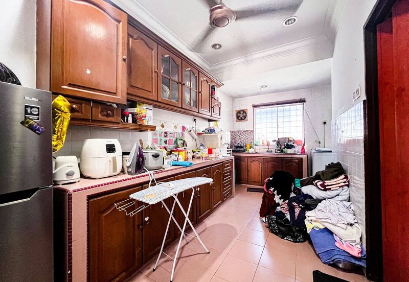 Taman Kinrara Seksyen 4