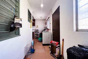 Taman Kinrara Seksyen 4