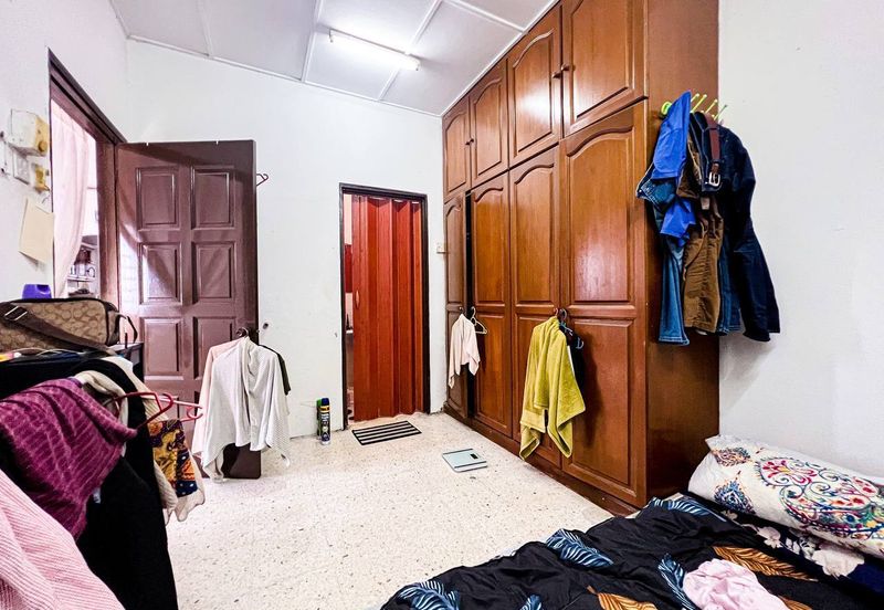 Taman Kinrara Seksyen 4